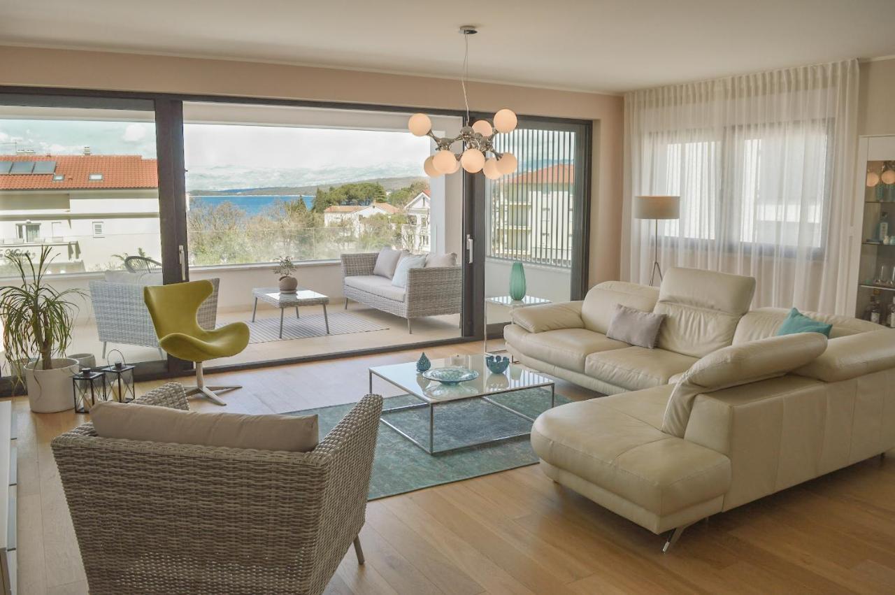 Rova Apartment