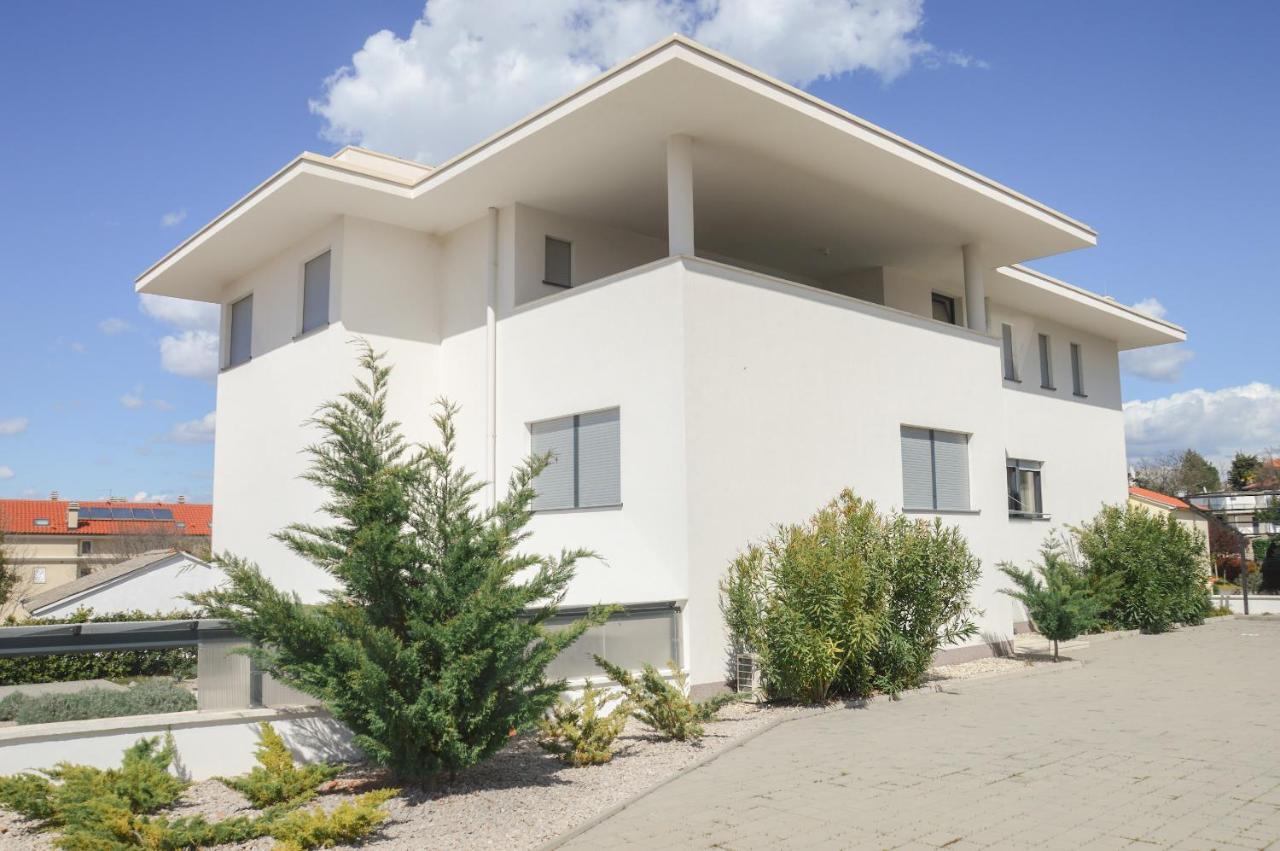 Apartment Rova Malinska